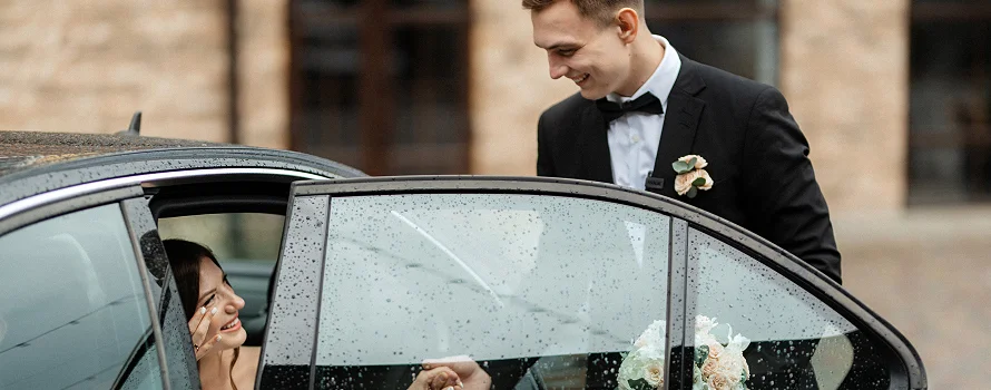how-early-should-you-book-a-wedding-chauffeur-in-london