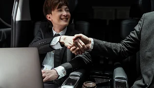 why-do-ceos-prefer-private-jet-chauffeur-services-in-london